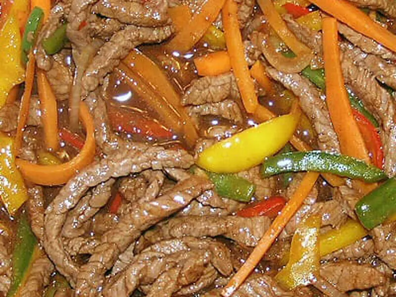 Emincés de boeuf + (Riz/Plantain)